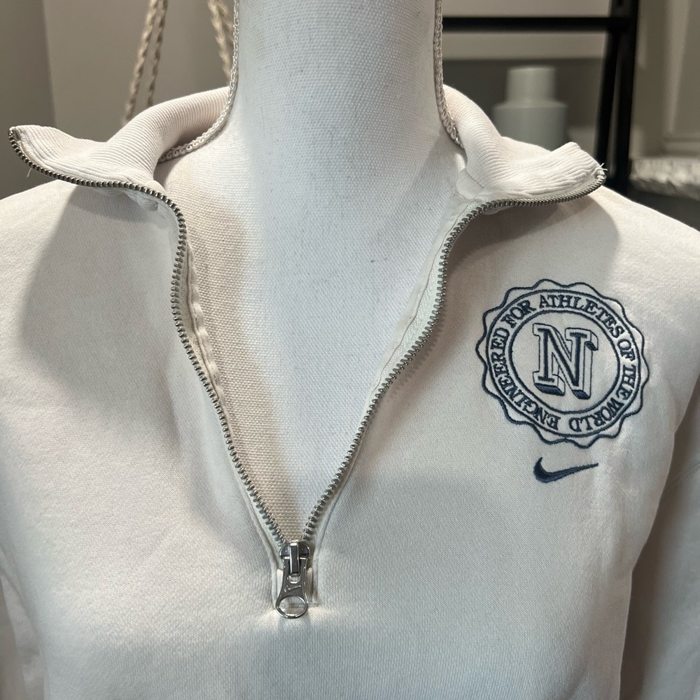 Nike Cropped Pullover - Picture 6 of 10
